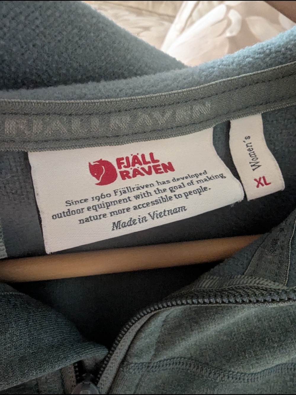 Fjallraven Women's Abisko Trail Fleece, Patina Green, XL (or looser Medium) - Picture 8 of 11